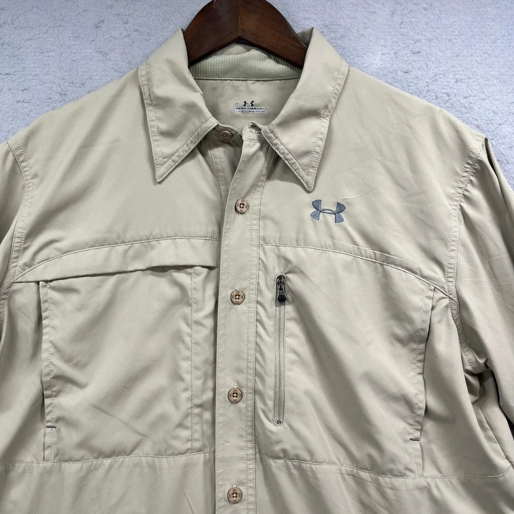 Under Armour Button Up Shirt Mens M Khaki Lightweight Vented Gorpcore Hiking